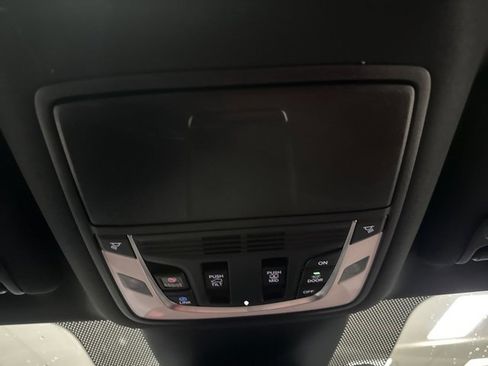 Used 2023 Acura MDX A-Spec image 34