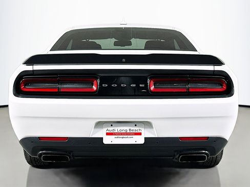 Used 2018 Dodge Challenger R/T Plus image 3