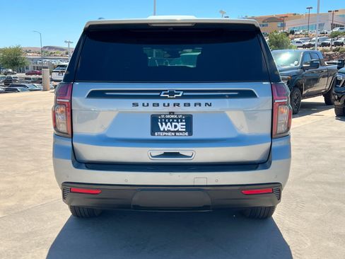 Used 2024 Chevrolet Suburban Z71 w/ Luxury Package AWD/4WD image 5