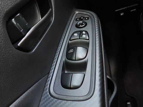 Used 2025 Nissan Versa S w/ Trunk Package FWD image 23