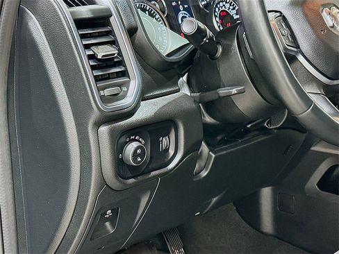 Used 2024 RAM 1500 Lone Star image 10