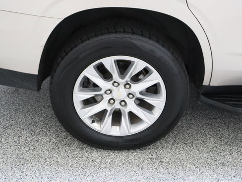 Used 2022 Chevrolet Tahoe Premier RWD image 6