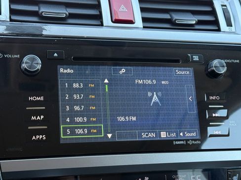 Used 2017 Subaru Outback 2.5i Limited image 27