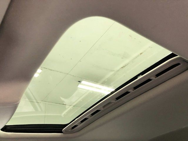 Used 2018 Volkswagen Passat 3.6 SEL Premium FWD image 23