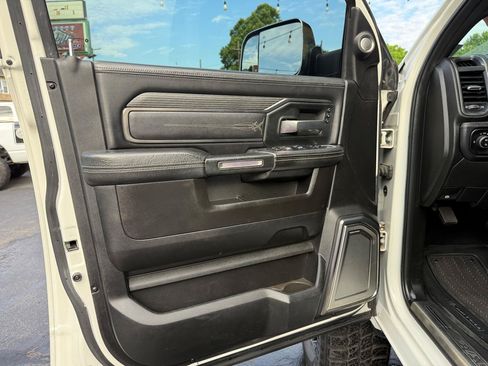 Used 2019 RAM 2500 Limited AWD/4WD image 15