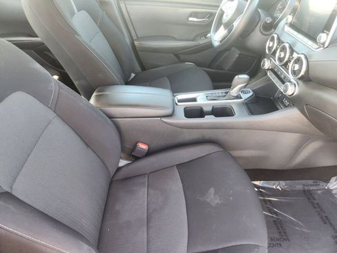 Used 2024 Nissan Sentra SV image 15