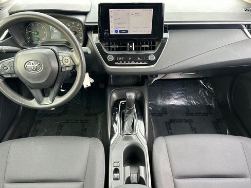 Used 2023 Toyota Corolla LE image 12