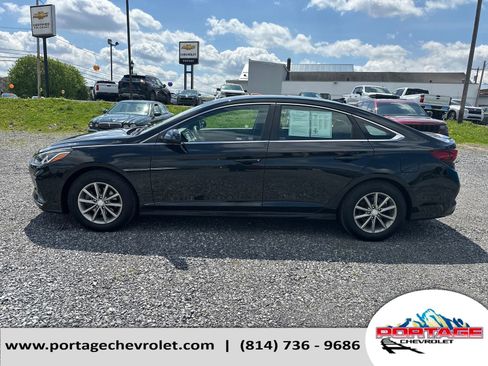 Used 2019 Hyundai Sonata SE FWD image 2