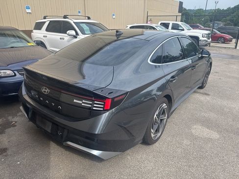 Used 2024 Hyundai Sonata SEL w/ Convenience Package FWD image 3