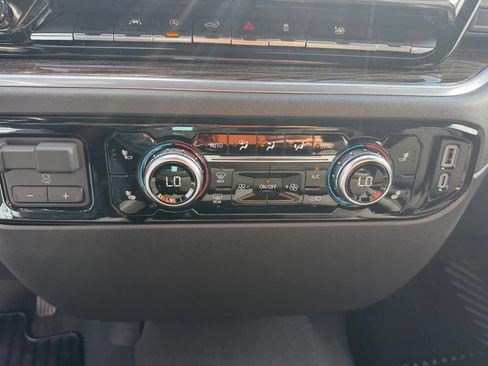 Used 2025 GMC Sierra 1500 Elevation AWD/4WD image 19