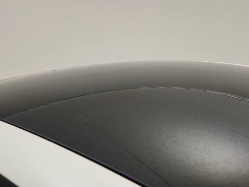 Used 2022 Tesla Model Y Long Range AWD/4WD image 10