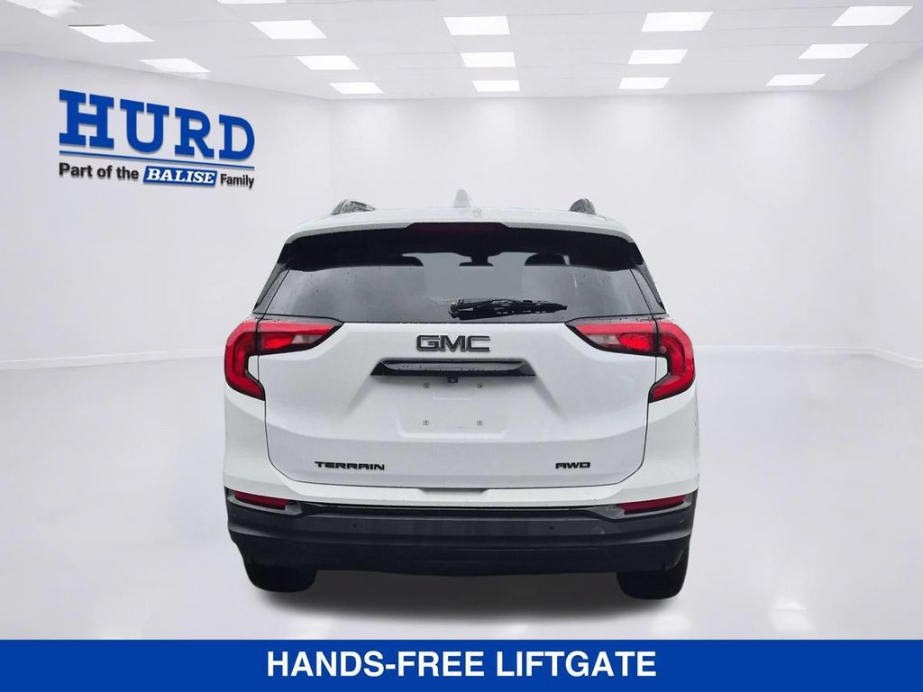 Used 2021 GMC Terrain SLT w/ Infotainment Package II AWD/4WD image 4