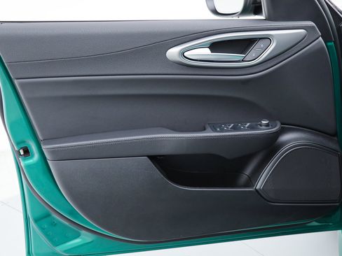 New 2026 Alfa Romeo Giulia w/ Driving Assist Package RWD image 15