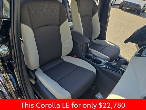 Used 2025 Toyota Corolla LE FWD image 16