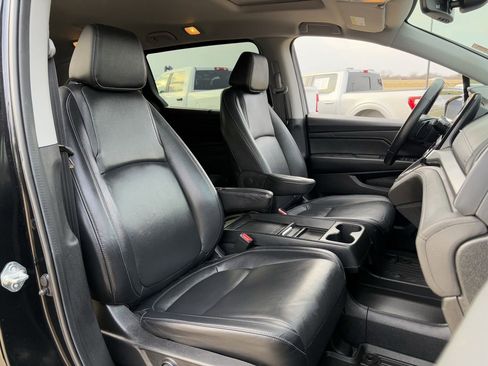 Used 2024 Honda Odyssey EX-L image 32