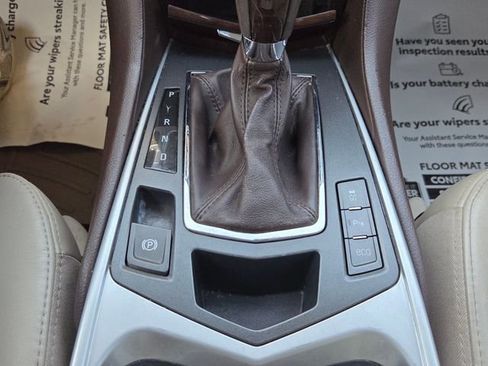 Used 2012 Cadillac SRX Luxury image 19