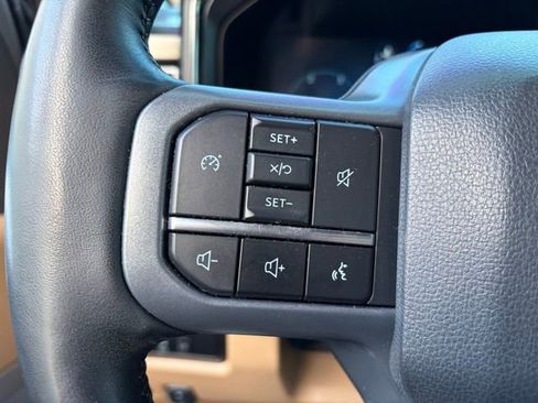 Used 2023 Ford F250 Lariat w/ Chrome Package image 21