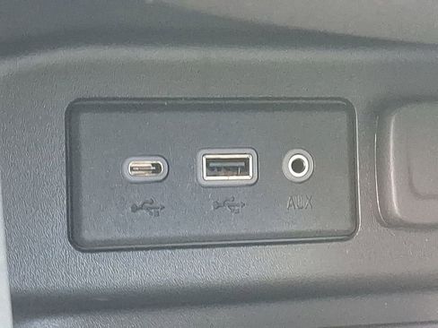 Used 2022 Chevrolet Equinox LT image 24