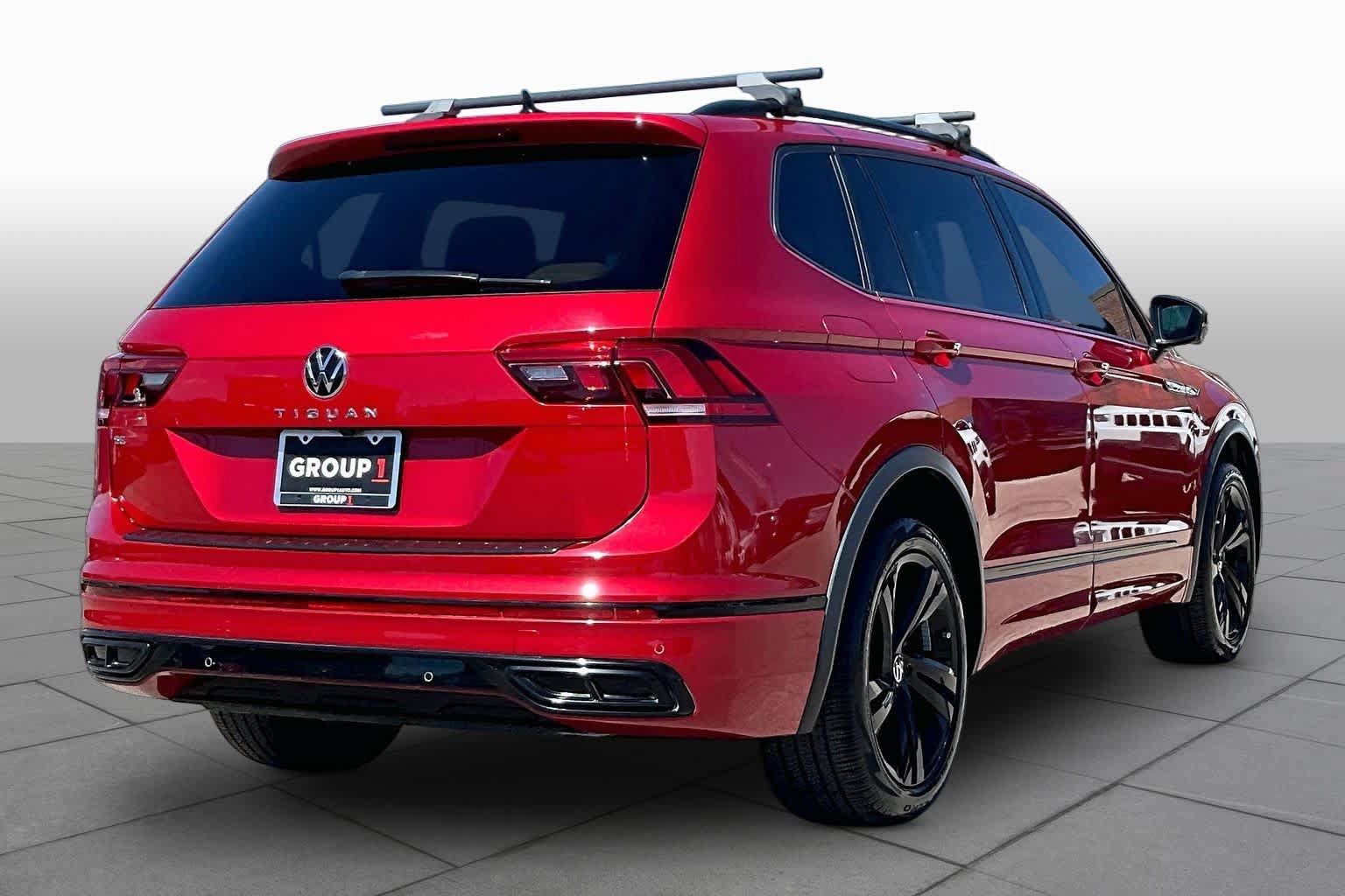 Used 2024 Volkswagen Tiguan SE R-Line w/ MDO Package, Three-Row FWD image 13