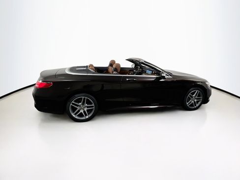 Used 2017 Mercedes-Benz S 550 Cabriolet image 4