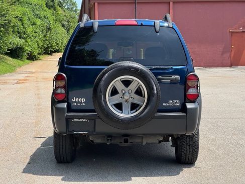 Used 2005 Jeep Liberty Renegade w/ Luxury Group AWD/4WD image 6