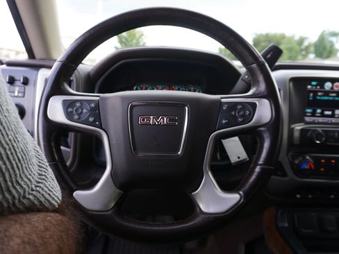 Used 2018 GMC Sierra 1500 SLT AWD/4WD image 32