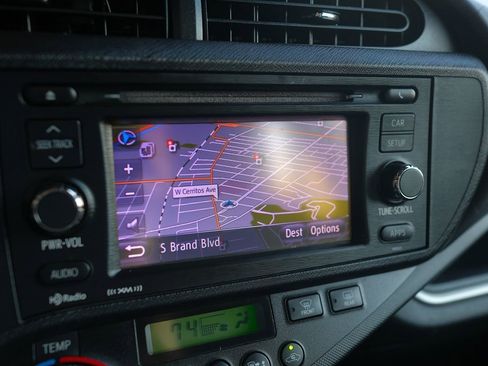 Used 2014 Toyota Prius C Four image 21