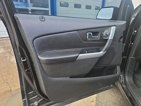 Used 2014 Ford Edge SEL w/ Equipment Group 205A image 9