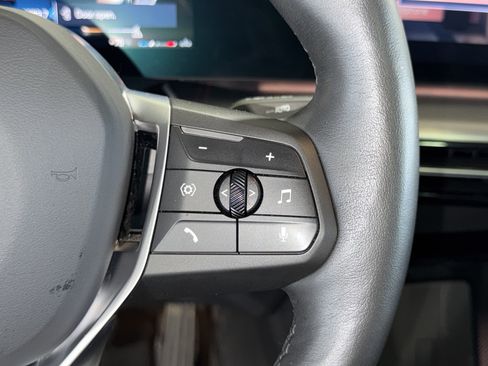 Certified 2025 BMW X2 xDrive28i w/ Premium Package image 23