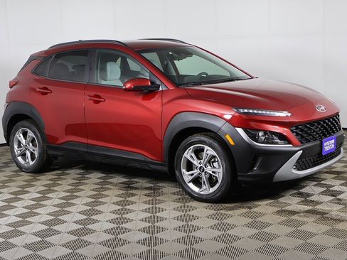 Used 2023 Hyundai Kona SEL image 2