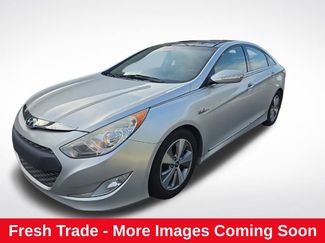 Used 2012 Hyundai Sonata Hybrid w/ Ultimate Pkg FWD video 1