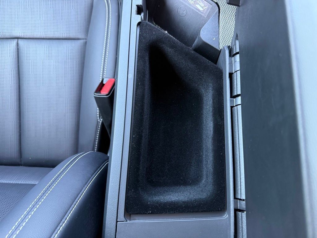 Used 2025 Cadillac Optiq Sport 2 w/ LPO, Floor Liner Package AWD/4WD image 27