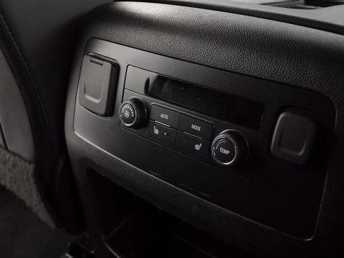 Used 2020 Chevrolet Suburban Premier image 23