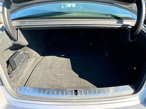 Used 2023 Genesis G90 3.5T image 30