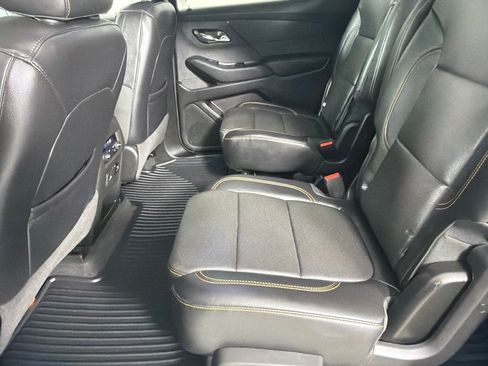 Used 2018 Chevrolet Traverse Premier w/ Driver Confidence II Package FWD image 19