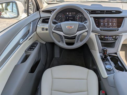New 2026 Cadillac XT5 Premium Luxury w/ Driver Assist Package image 14