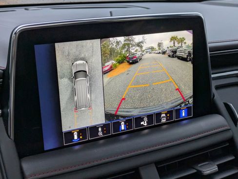 Used 2022 Chevrolet Tahoe RST w/ Sport Performance Package image 23