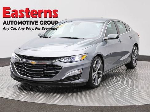 Used 2024 Chevrolet Malibu LT FWD image 1