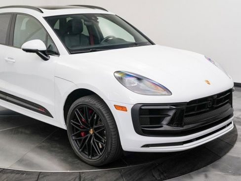 Used 2023 Porsche Macan GTS image 12