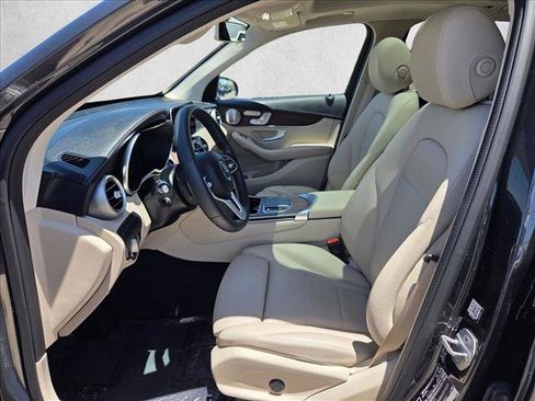 Used 2020 Mercedes-Benz GLC 350e 4MATIC image 23