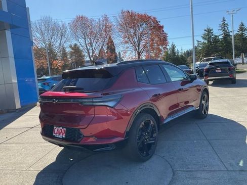 New 2026 Chevrolet Equinox EV RS image 7