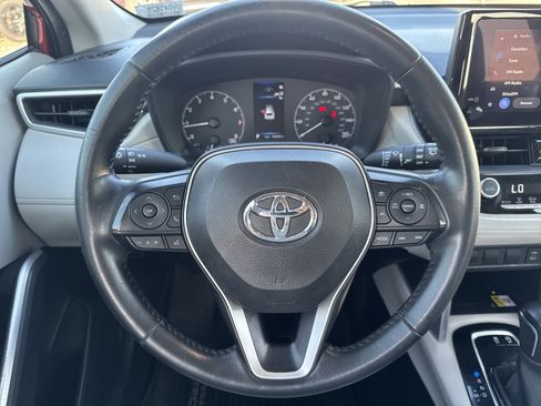 Used 2023 Toyota Corolla Cross LE FWD image 15