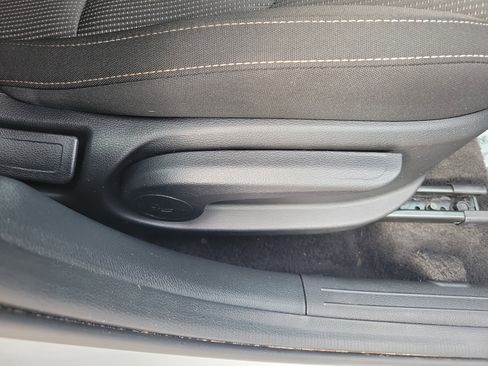 Used 2021 Kia Forte LXS image 9