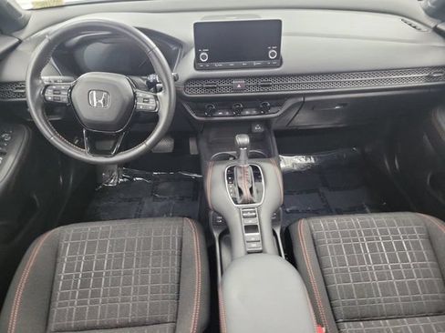 Used 2025 Honda HR-V Sport image 16