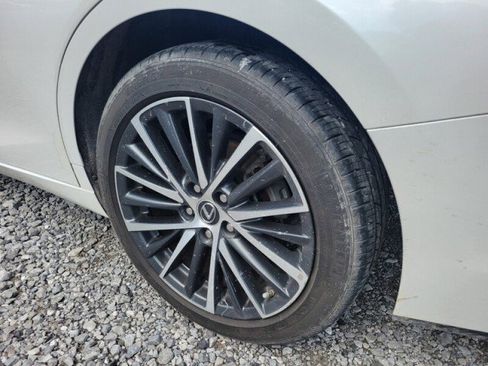 Used 2023 Lexus ES 350 w/ Premium Package FWD image 8