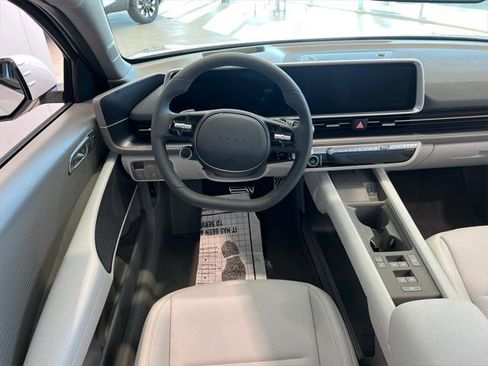 New 2025 Hyundai Ioniq 6 Limited image 14