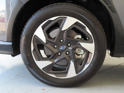 Certified 2025 Subaru Crosstrek 2.5i Limited w/ Crosstrek Mirror Package image 29