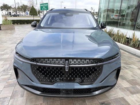 New 2026 Lincoln Nautilus Reserve image 6