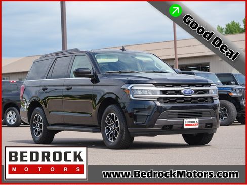 Used 2022 Ford Expedition XLT AWD/4WD image 1