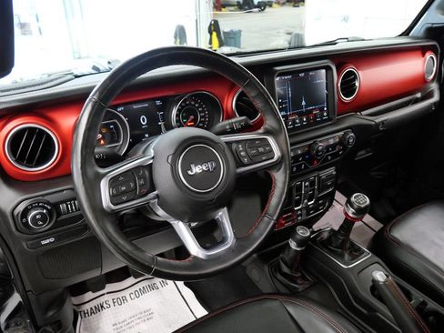 Used 2020 Jeep Gladiator Rubicon w/ Dual Top Group AWD/4WD image 12